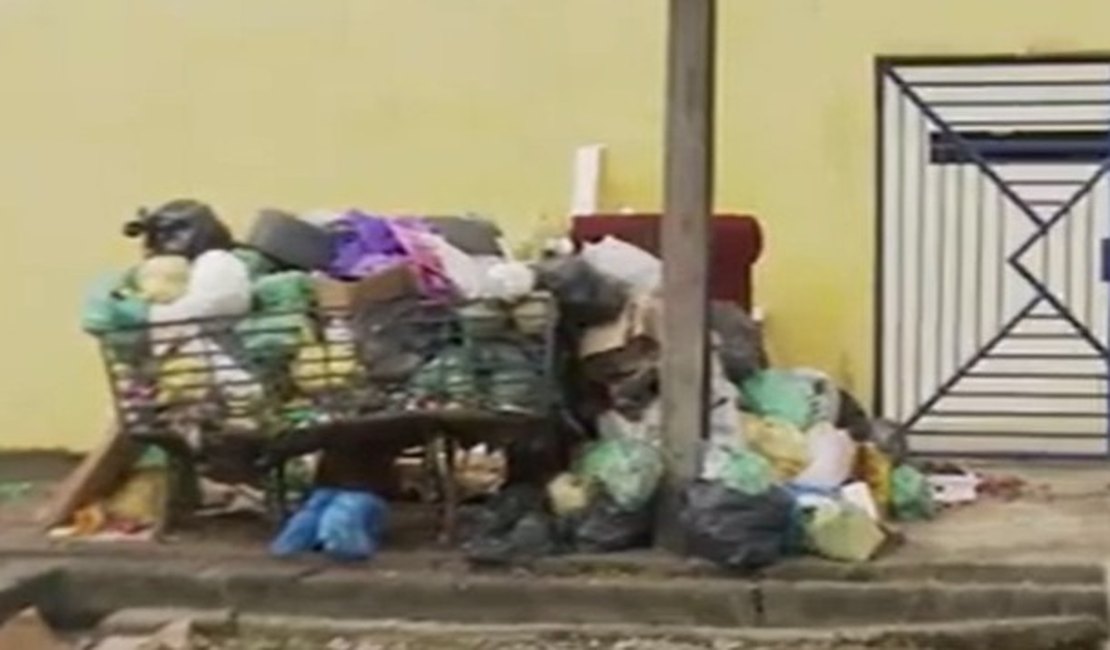 Prefeitura notifica empresa por atraso na coleta de lixo na parte alta de Maceió