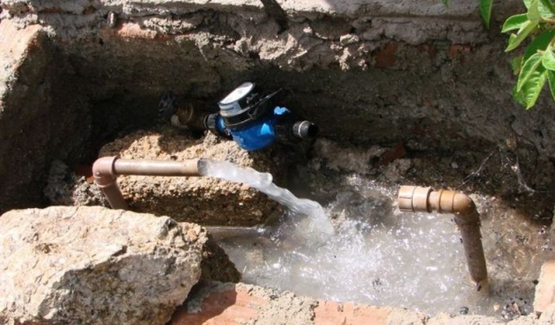 Demora da Casal para ligação de água em novas residências irrita população