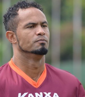 Justiça dá aval para que goleiro Bruno more em MT e trabalhe em time de futebol