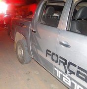 Polícia recupera cinco veículos roubados, prende um e apreende quatro menores