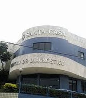Sete pacientes com suspeita de covid-19 estão internados na Santa Casa de Maceió
