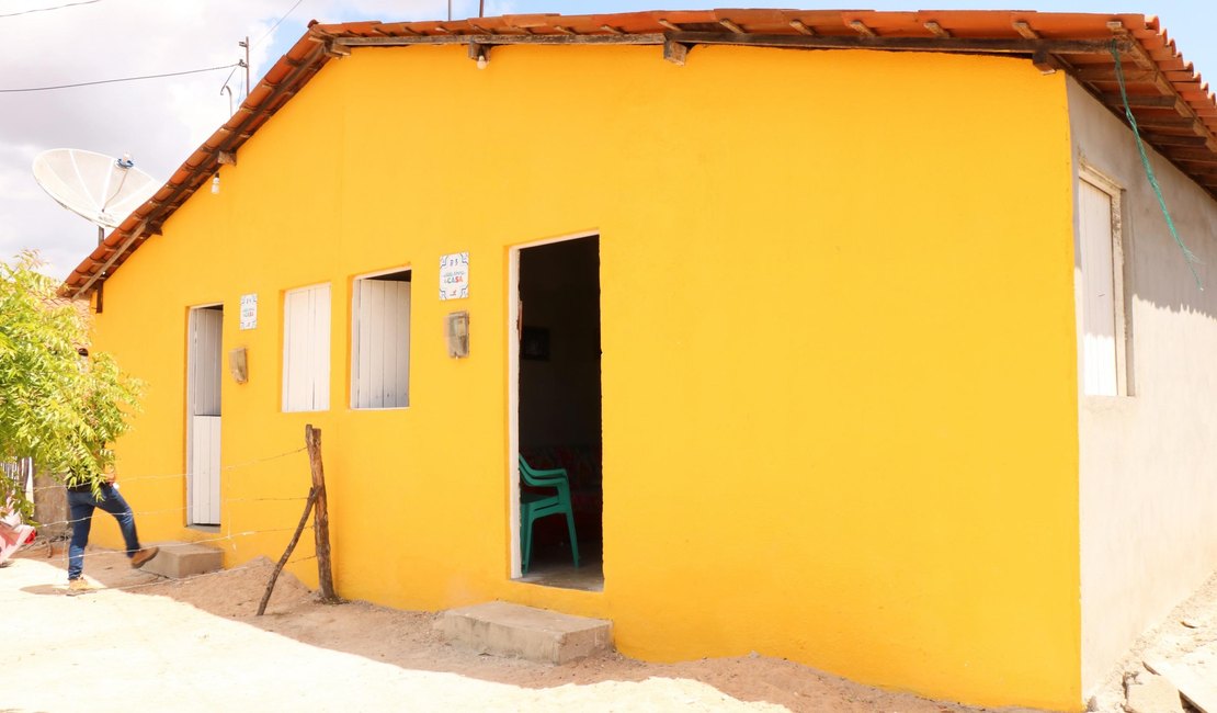 Programa de melhorias habitacionais, o Vida Nova na Sua Casa avança no interior de Alagoas