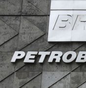 Pela primeira vez no ano, Petrobras anuncia redução do preço da gasolina