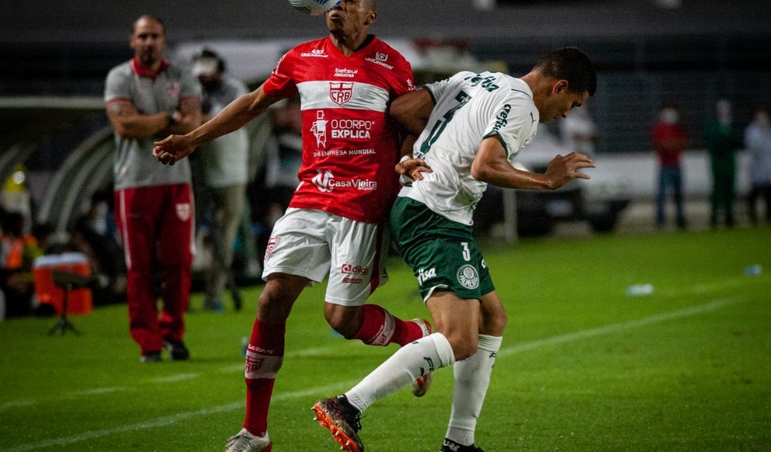 CRB perde para o Palmeiras e larga atrás na Copa do Brasil