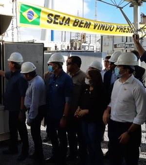 Bolsonaro chega ao Amapá no 19º dia de apagão para visitar locais com geradores de energia