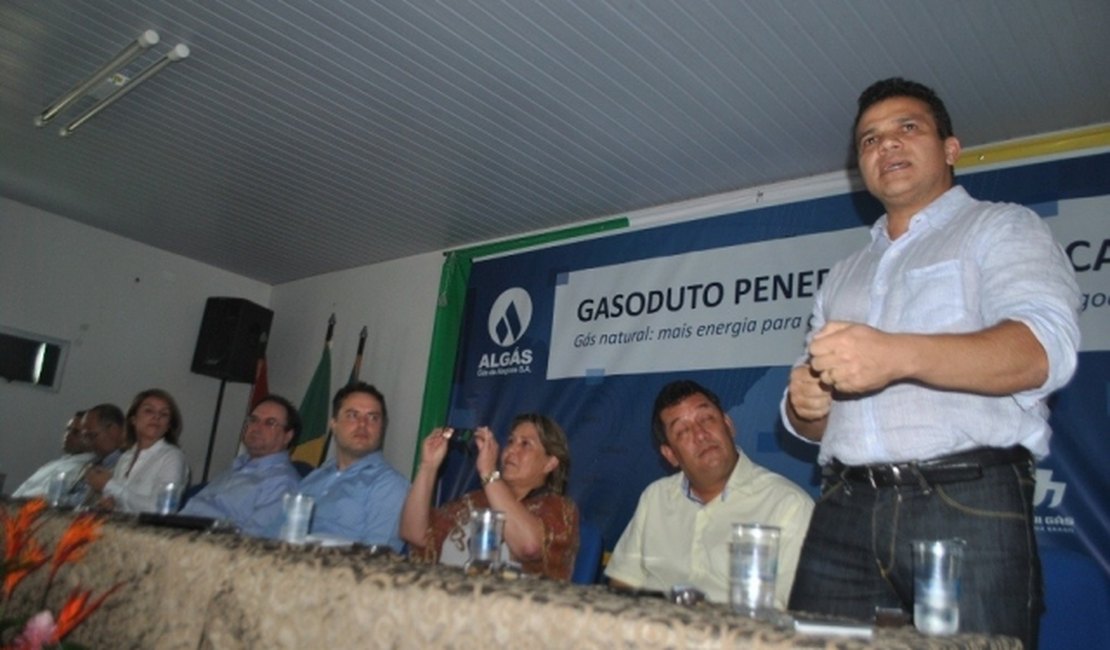 Ricardo Nezinho participa de evento sobre gasoduto