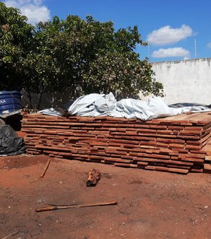 Polícia apreende em Arapiraca carga ilegal de madeira vinda da Amazônia