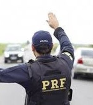 PRF realiza operação e reforça trechos considerados críticos em Alagoas para prevenir acidentes
