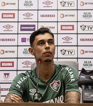 Fluminense anuncia afastamento de Vitor Mendes após suposto envolvimento em esquema de apostas