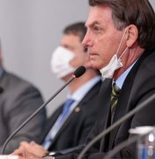 Bolsonaro anuncia sanção de projeto e discute ajuda a Estados