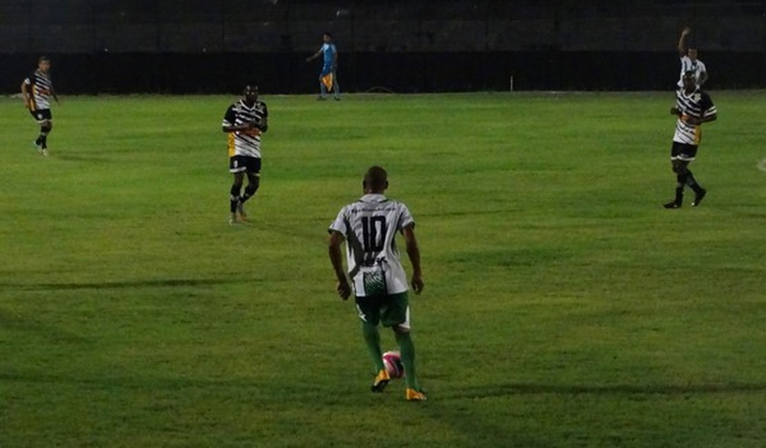 Dimesão Saúde perde para o Central por 2 a 0 em duelo realizado em Caruaru