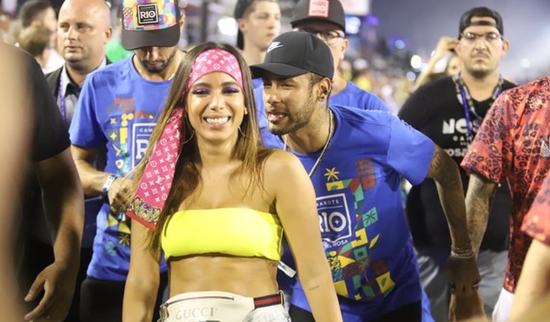 Anitta nega polêmica com Neymar e Bruna Marquezine: 'Não peguei ninguém'