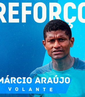 Márcio Araújo é regularizado e está liberado para estrear pelo CSA
