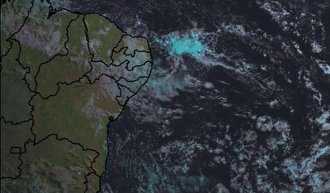 Tempo nublado e chuvas devem permanecer até o final de semana em Alagoas