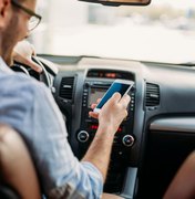 Alagoanos insistem em usar o celular ao volante