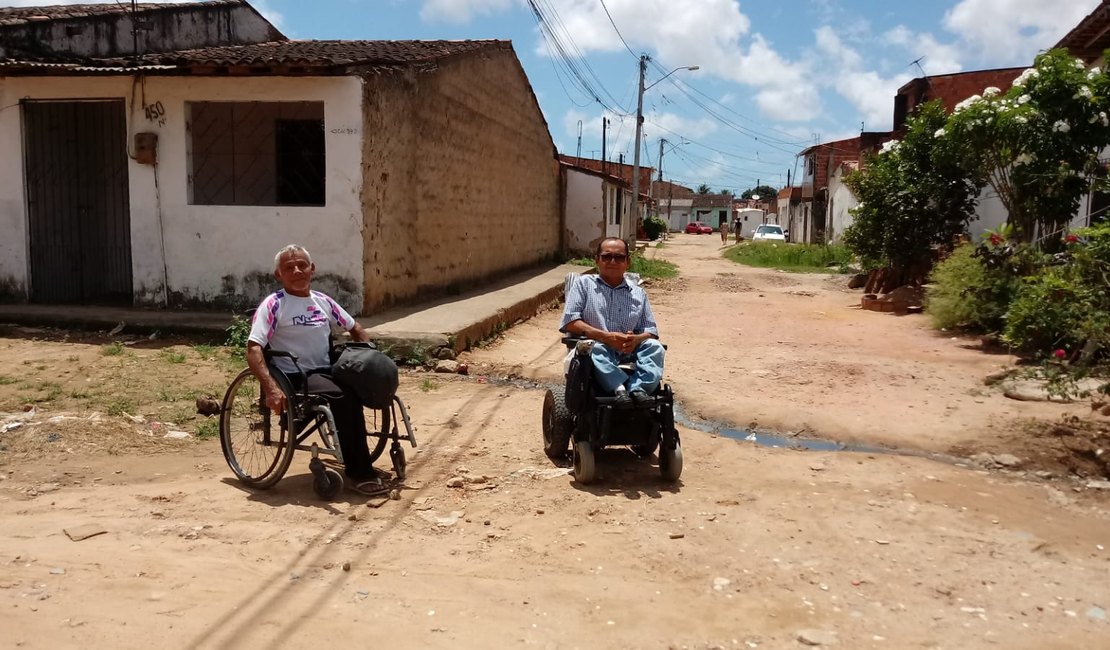 Cadeirantes solicitam pavimentação de ruas no Village Campestre