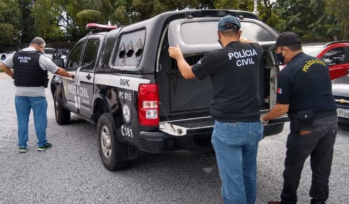 Polícia Civil prende homem que esfaqueou a mãe e ameaçou a companheira