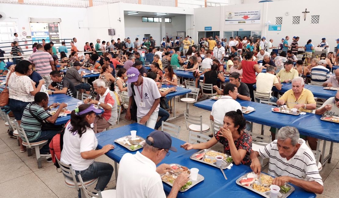Restaurante Popular de Maceió fecha no feriado de São João