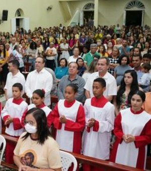 Servidores são homenageados na Festa da Padroeira de Canafístula, em Arapiraca