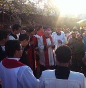 Sem Paixão: Procissão reúne 10 mil católicos no Morro da Massaranduba