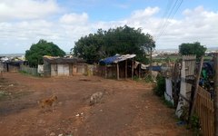 Moradores da Mangabeira vivem em situação precária, sem saneamento e sem energia elétrica