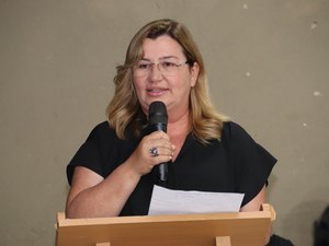 Prefeita de Porto Calvo confirma candidatura para eleições 2024