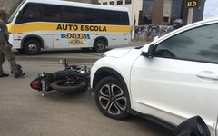 Motociclista é socorrido pelo Samu após colisão na AL-220 em Arapiraca