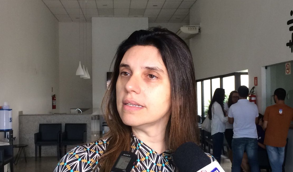 Transporte fragilizado não atende estudantes e professores, diz Jó Pereira