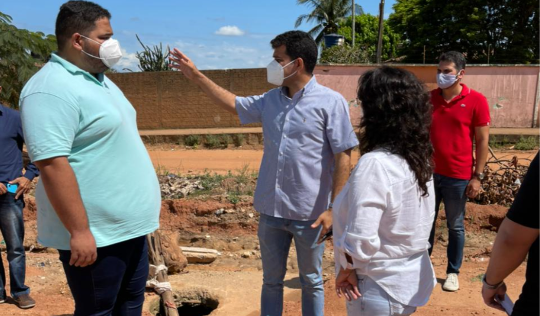 Vereador Túlio Freire reivindica melhorias nas ruas do Município