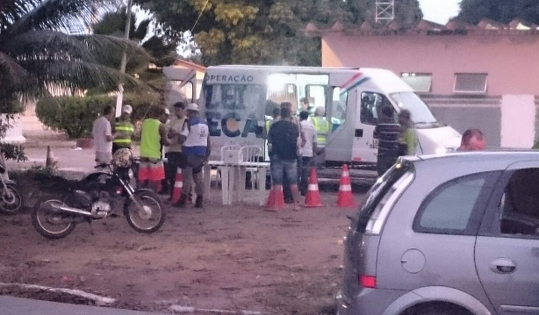 Oito veículos são apreendidos durante Operação Lei Seca em Maceió
