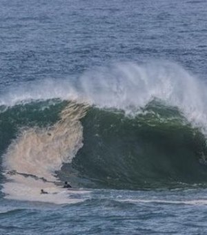 Capitania dos Portos alerta para ressaca do mar com ondas de até três metros 