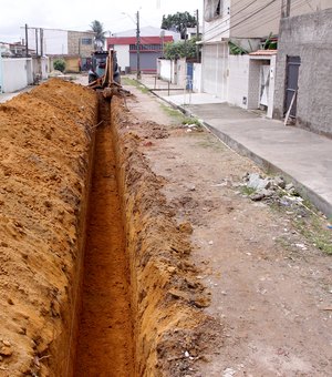 Prefeitura inicia obras no sistema de drenagem em dois bairros de Maceió