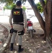 Militares do 3º BPM recuperam moto que havia sido furtada em Arapiraca