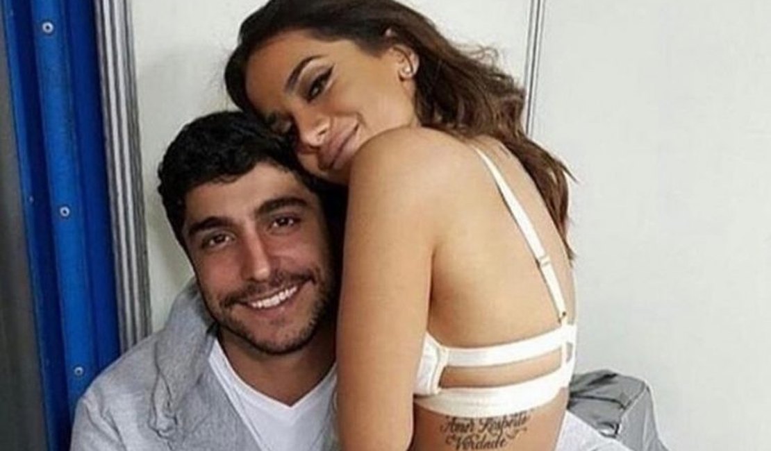 Ao ser questionado sobre roupas ousadas de Anitta, Thiago Magalhães dá resposta surpreendente