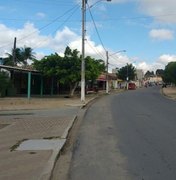 Veículo com queixa de roubo é localizado sem os pneus em Arapiraca 