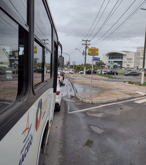 Apagão deixa diversos bairros sem energia na capital alagoana