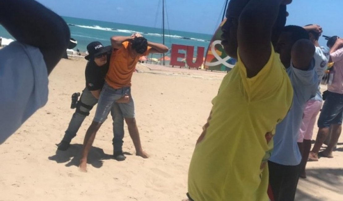 Foragido da polícia é preso durante operação de rotina na praia do Francês