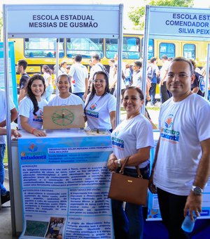 Escolas estaduais apresentam 60 projetos científicos em Porto Calvo e Penedo