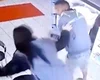 Vídeo: Jovem reage a assédio e agride homem que tentou passar a mão na coxa dela, no Sul