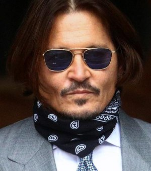 Mansão de Johnny Depp na Califórnia é invadida; mulher suspeita é presa
