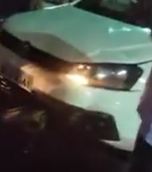 [Vídeo] Populares registram acidente na Praça Santa Tereza, em Murici