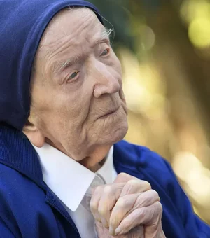 Irmã André, 'a pessoa mais velha do mundo', morre aos 118 anos
