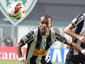 Richarlyson é oferecido e reunião pode definir acerto com o Fluminense