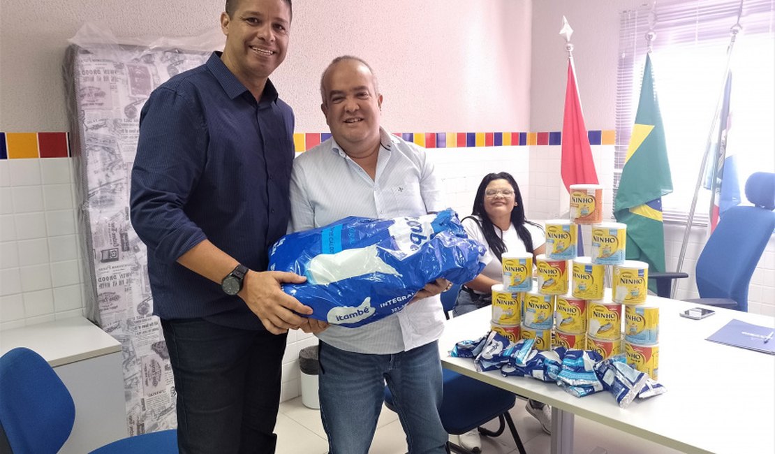 Doações de leite feitas por atletas do IronMan vão beneficiar 20 instituições em Maceió