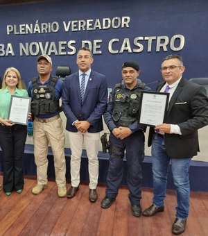 Câmara homenageia guardas municipais que salvaram vida de criança em Maceió