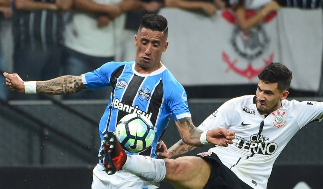 BRASILEIRÃO: Corinthians segura o Grêmio e São Paulo perde no Maracanã