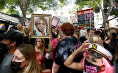 Fãs de Britney Spears fazem manifestação
