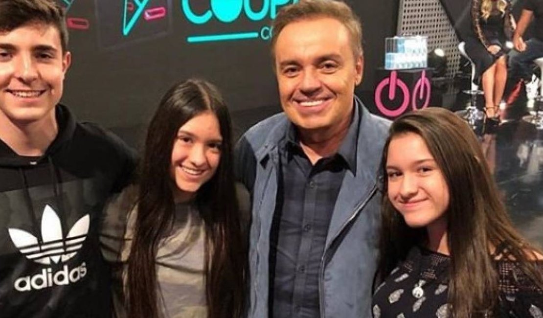 Filho de Gugu faz homenagem ao pai nas redes sociais