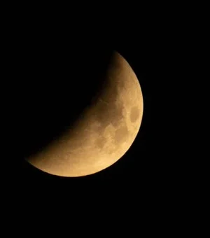 Eclipse total da Lua foi visto no Brasil e no mundo todo. Veja fotos