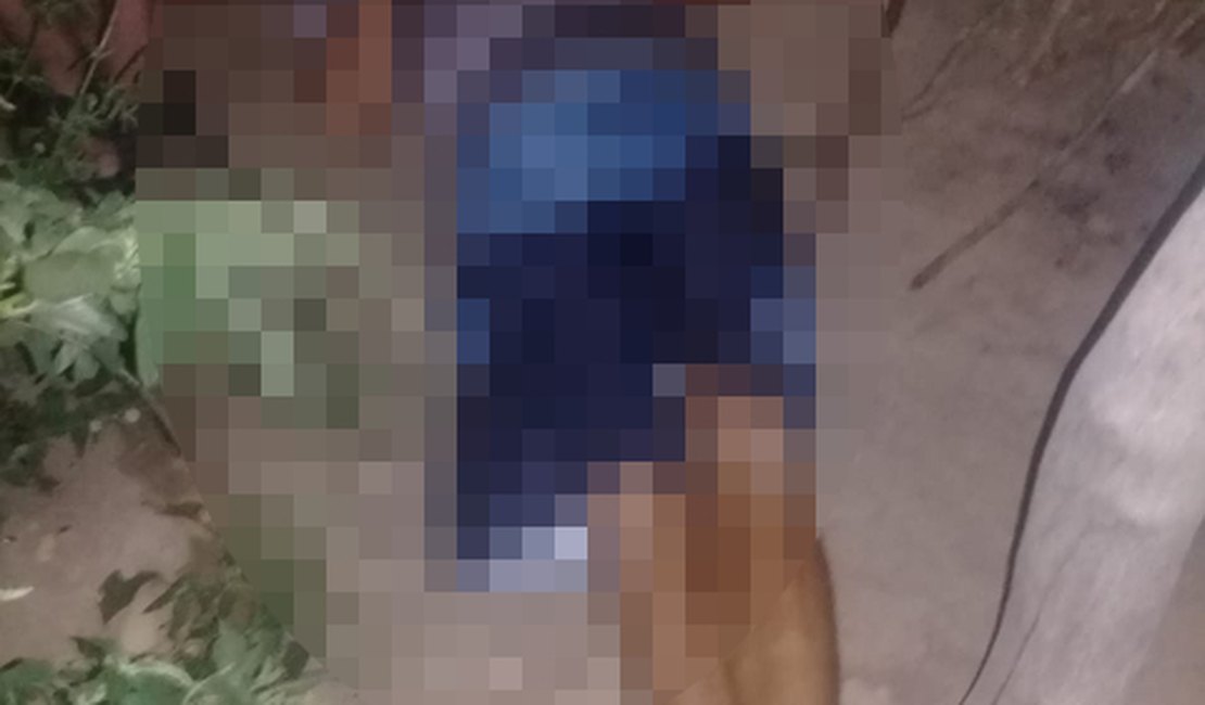 Homem morre em Penedo após facada no abdome; ex da esposa é suspeito